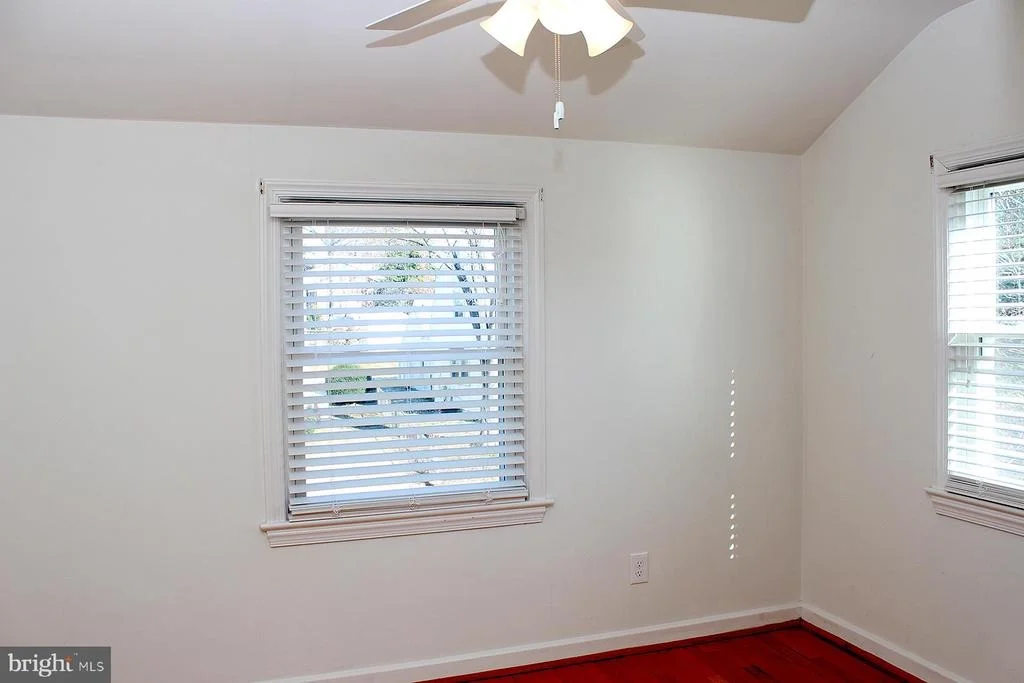 Photo of 719 MAPLETON ROAD