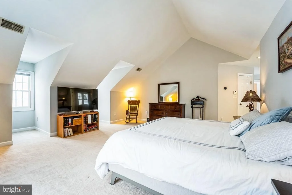 Photo of 10909 FORESTGATE PLACE