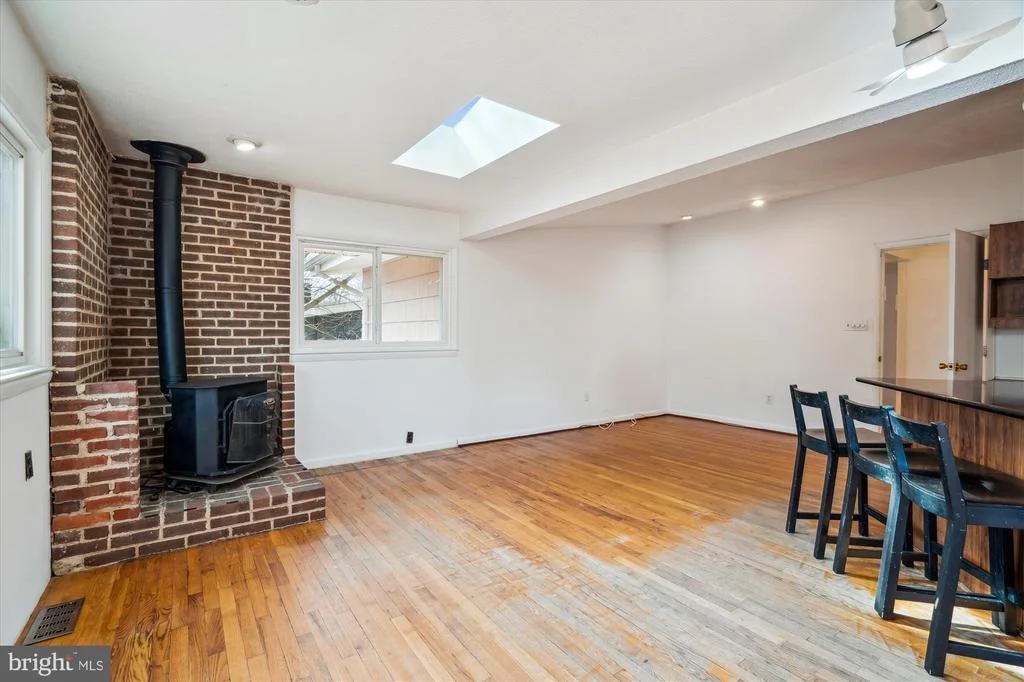 Photo of 11409 FAIROAK DRIVE