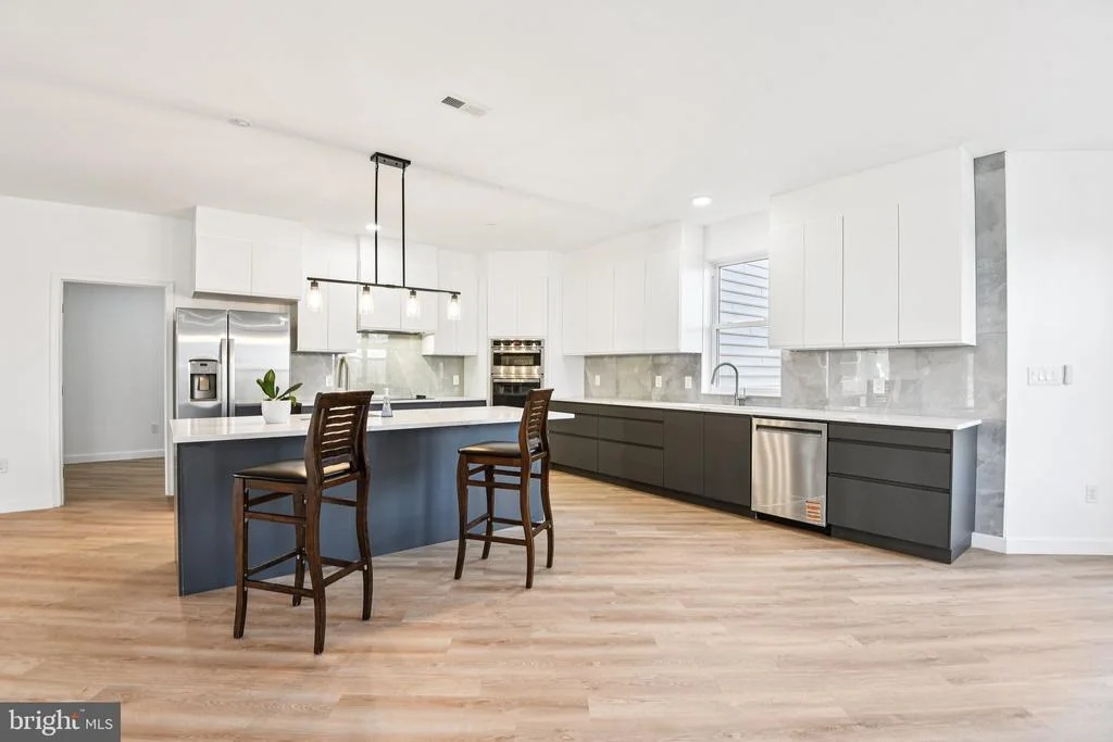 Photo of 8325 GROVE ANGLE ROAD