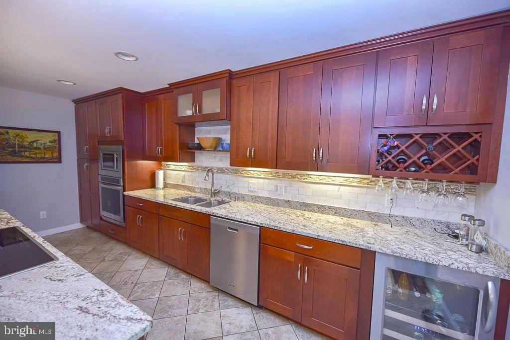 Photo of 39 N PRIMROSE LANE