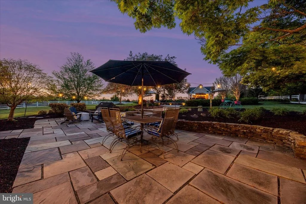 Photo of 6170 CHALLEDON CIRCLE