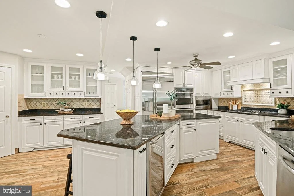 Photo of 7821 FALSTAFF ROAD