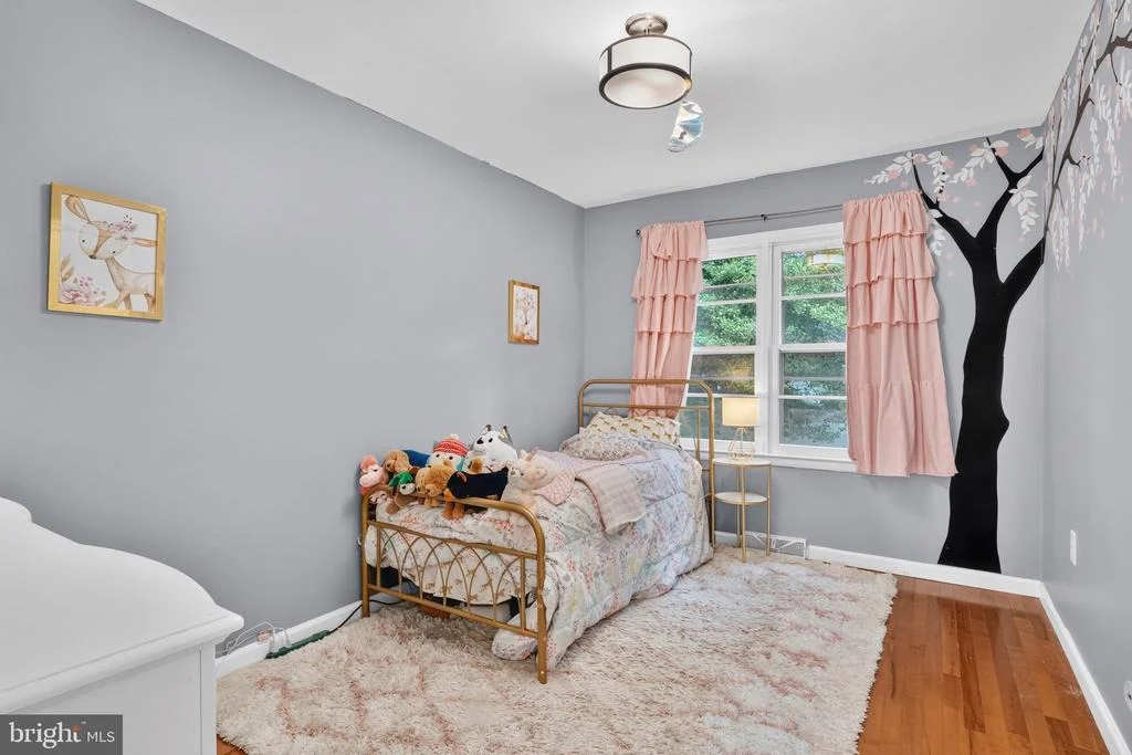 Photo of 866 CHESTNUT TREE DRIVE