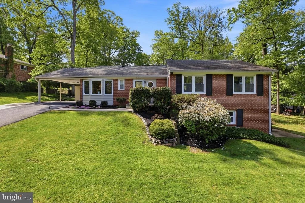 Photo of 111 LILLIAN LANE