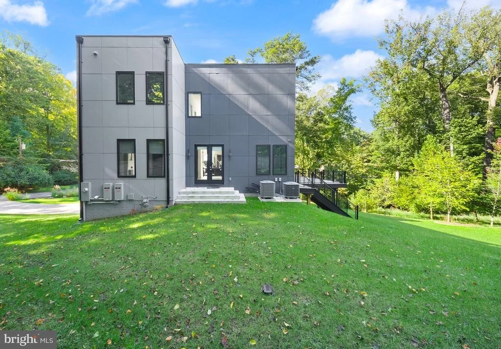 Photo of 3525 GLENBROOK ROAD