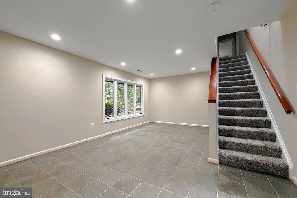 Photo of 8425 MAUSEN LANE