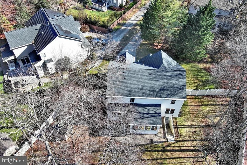 Photo of 1590 CHAPMAN ROAD