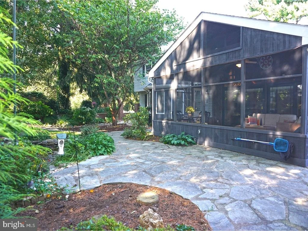 Photo of 208 N OLD MILL ROAD
