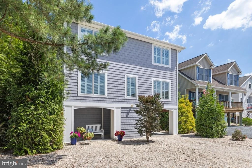 Photo of 309 W 5TH STREET