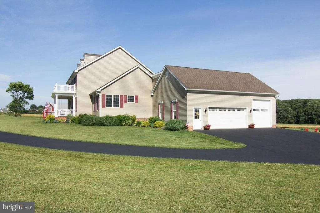 Photo of 1301 WYNDALE DRIVE