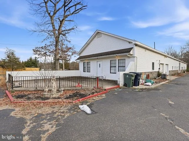 Photo of 2384 WINSLOW ROAD