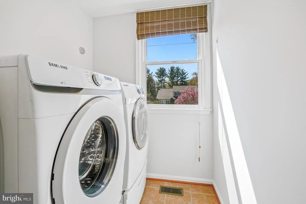 Photo of 17413 CHEROKEE LANE