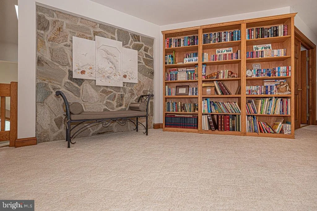 Photo of 23 HARLAN TRACE