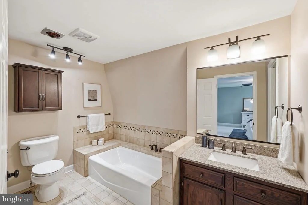 Photo of 14005 BETHPAGE LANE