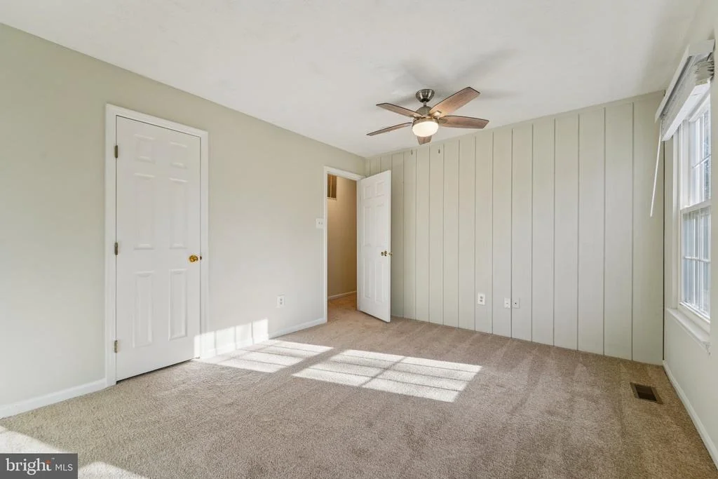 Photo of 216 BOOKHAM LANE