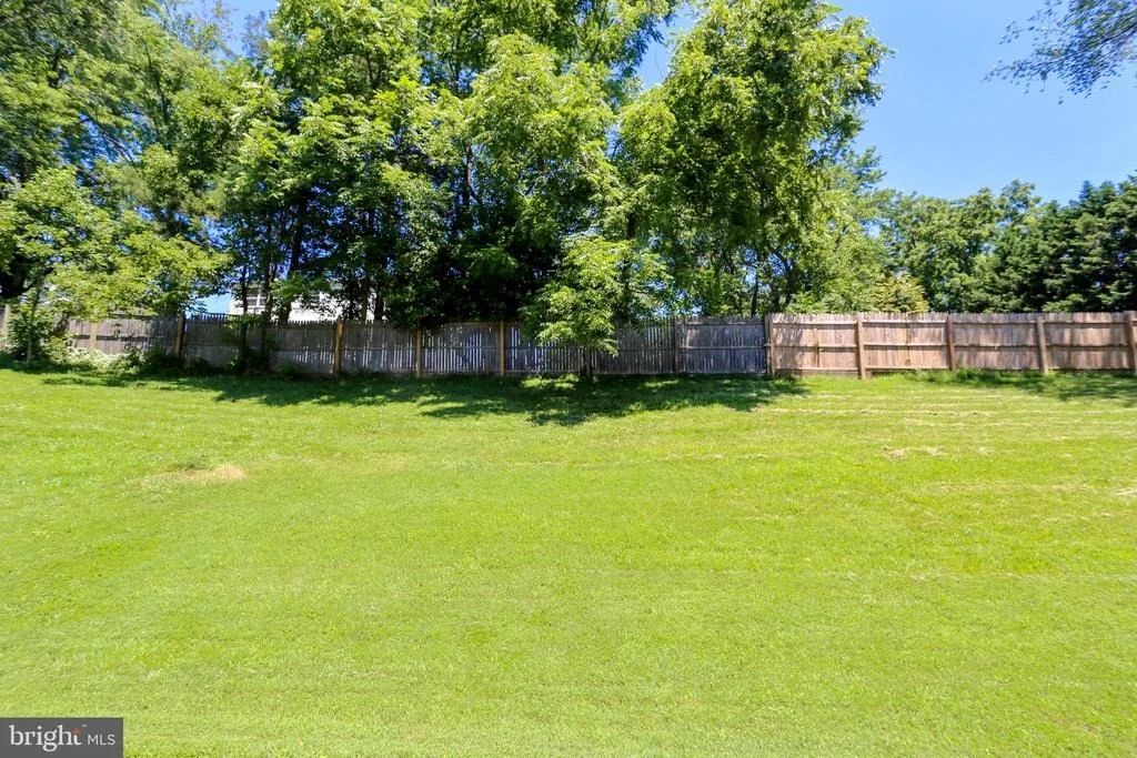 Photo of 1423 CAVENDISH DRIVE
