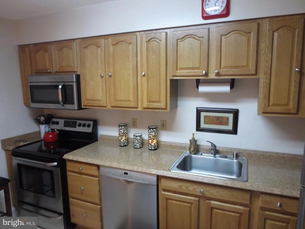 Photo of Unit 3215 at 15115 INTERLACHEN DRIVE
