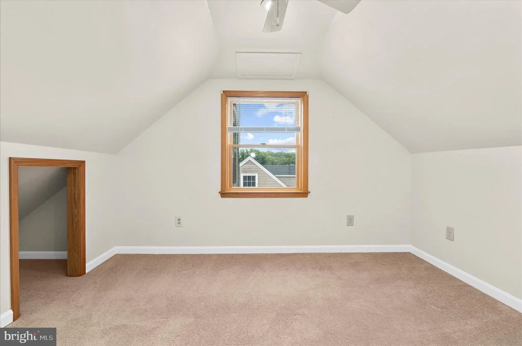 Photo of 5801 REDMOND STREET