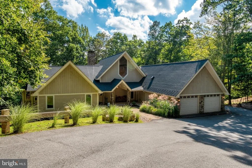 Photo of 2747 MARSH HILL ROAD