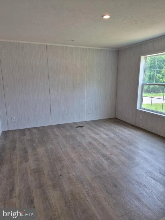 Photo of 205 ASPEN CIRCLE