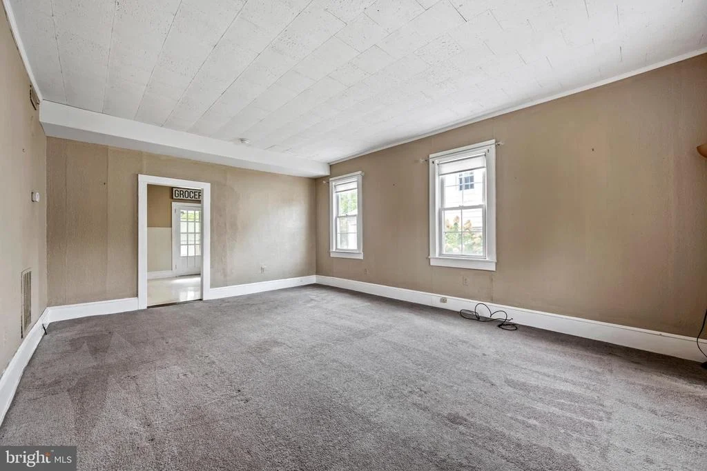 Photo of 305 WALNUT STREET