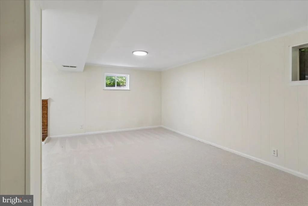 Photo of 3604 HERITAGE LANE
