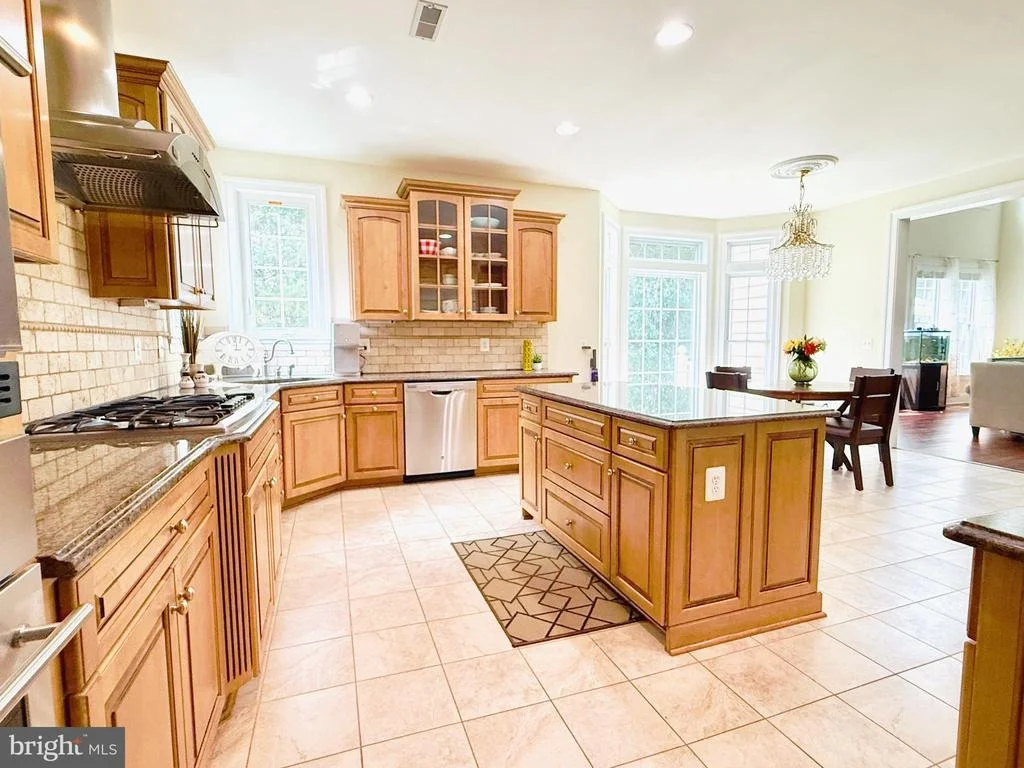 Photo of 7532 RED HILL DRIVE