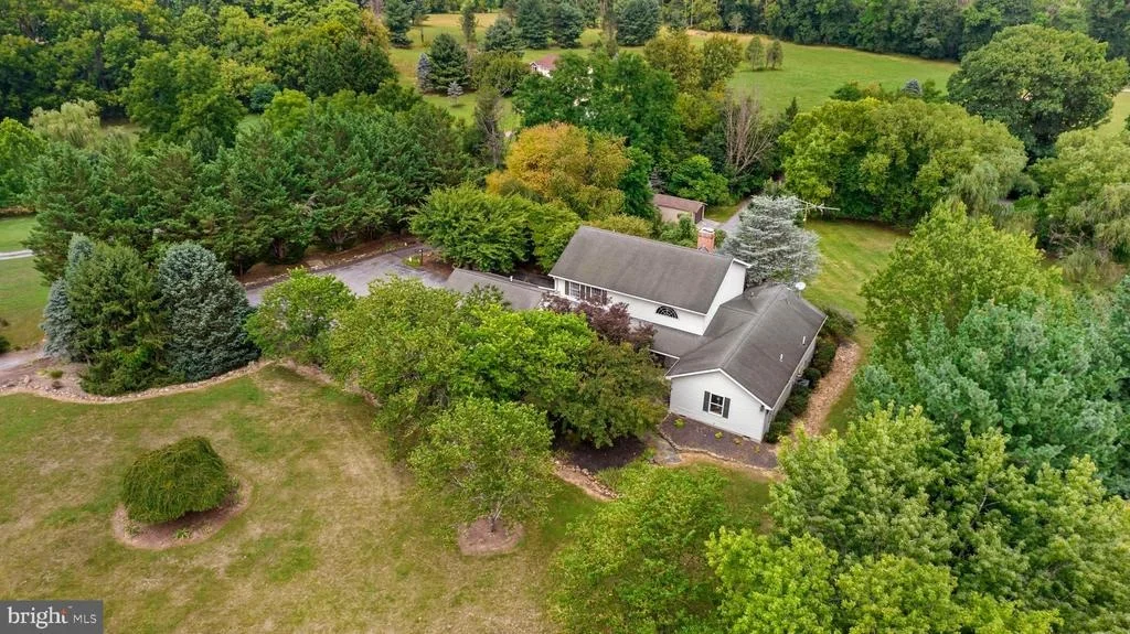 Photo of 955 STAYMAN DRIVE