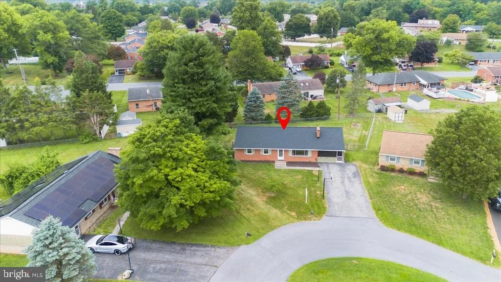 Photo of 10602 OAKTREE CIRCLE