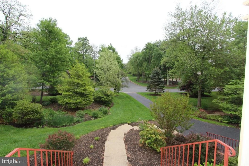 Photo of 11476 BRONZEDALE DRIVE