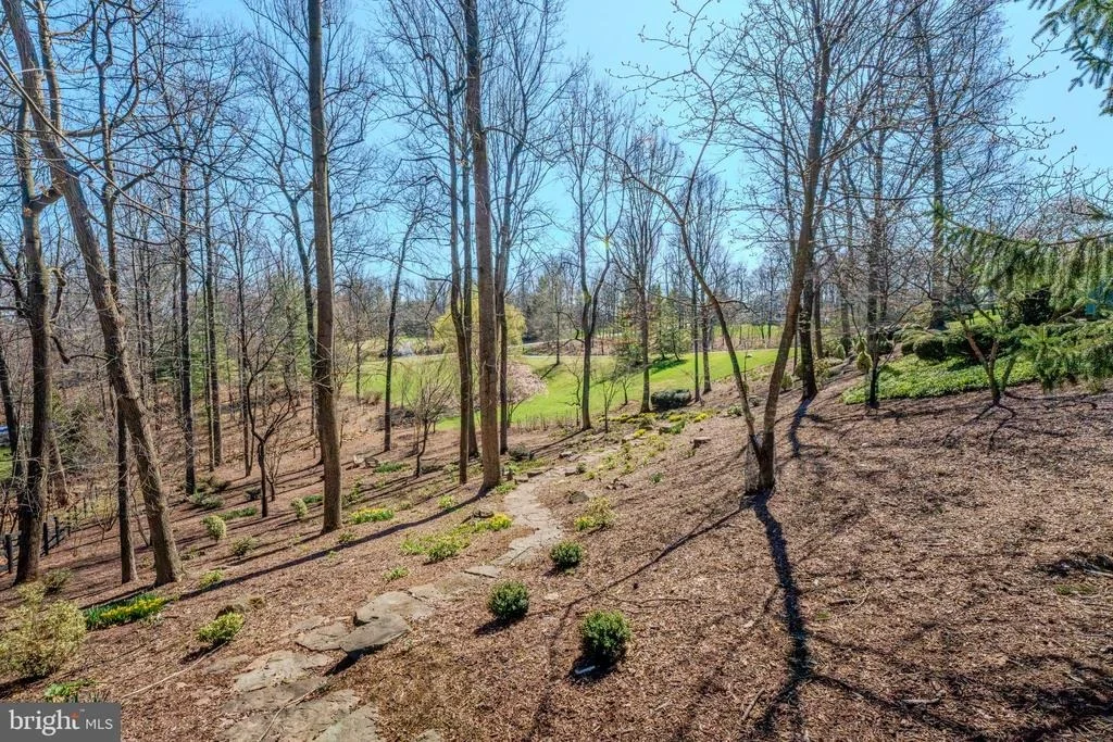 Photo of 40436 BEACON HILL DRIVE