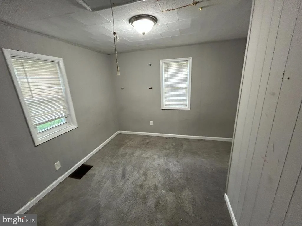 Photo of 4624 MARY AVENUE