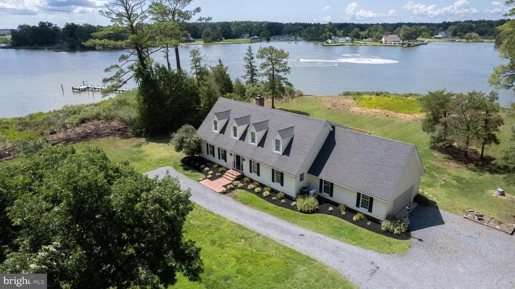 Photo of 1619 PERSEUS ROAD