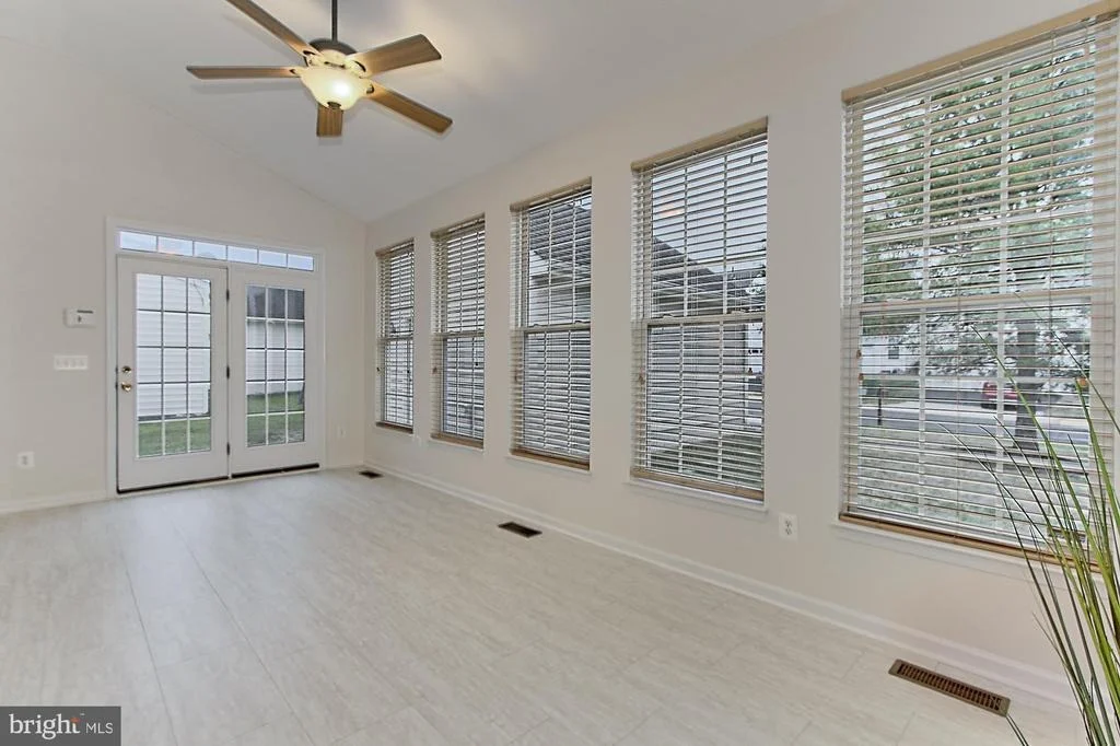 Photo of 6715 SELBOURNE LANE