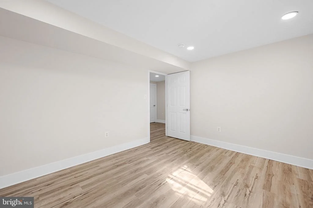 Photo of 305 RIVER BEND ROAD