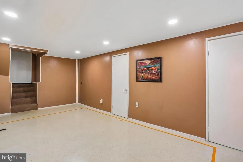 Photo of 2 FOXHALL COURT
