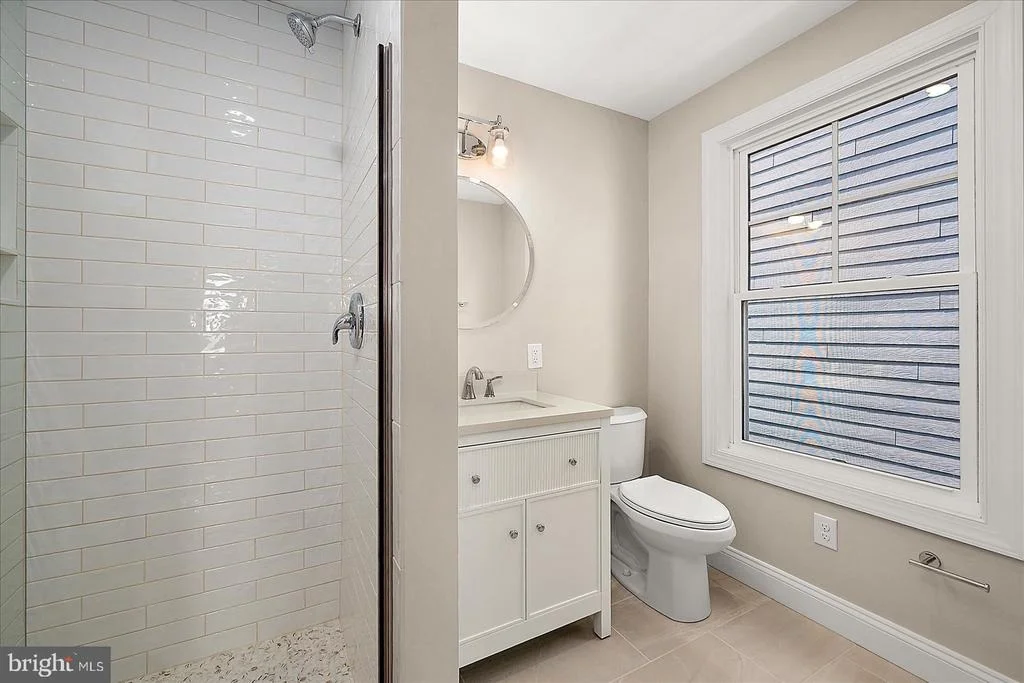 Photo of 22072 SEAPORT SQUARE