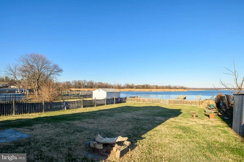 Photo of 6508 N POINT ROAD