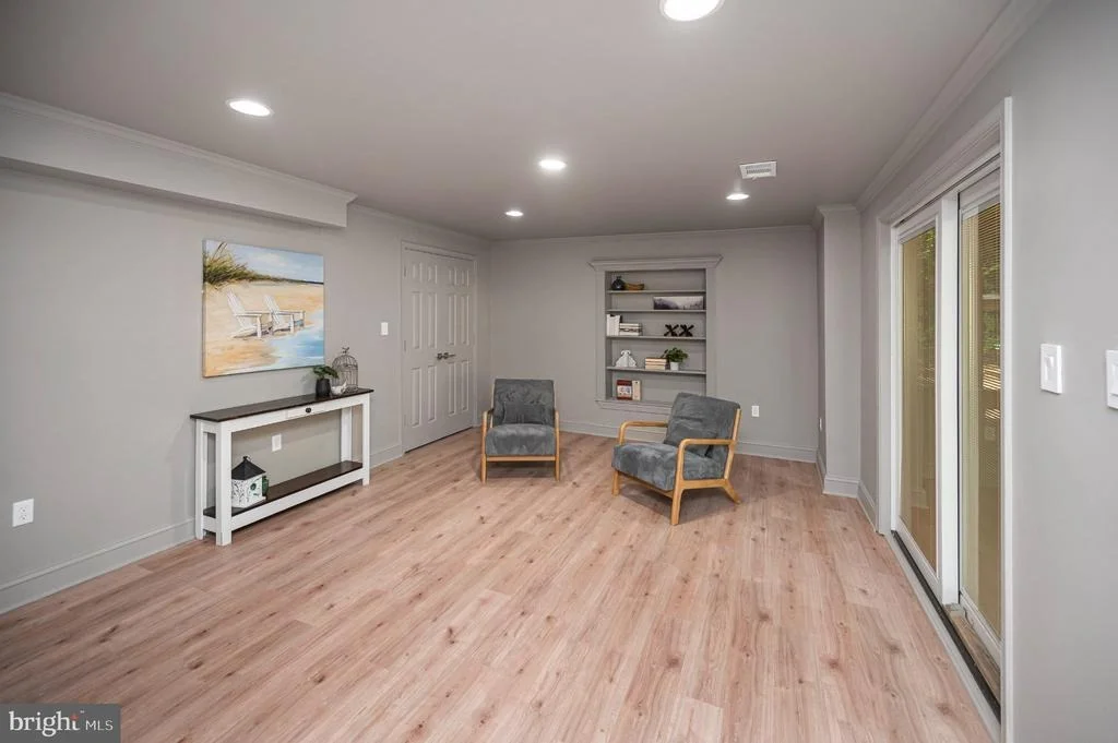 Photo of 4204 AVON DRIVE