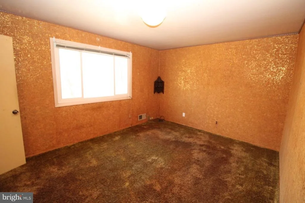Photo of 1222 DOWNS DRIVE