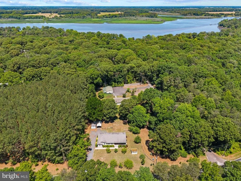 Photo of 23116 GILPIN POINT ROAD