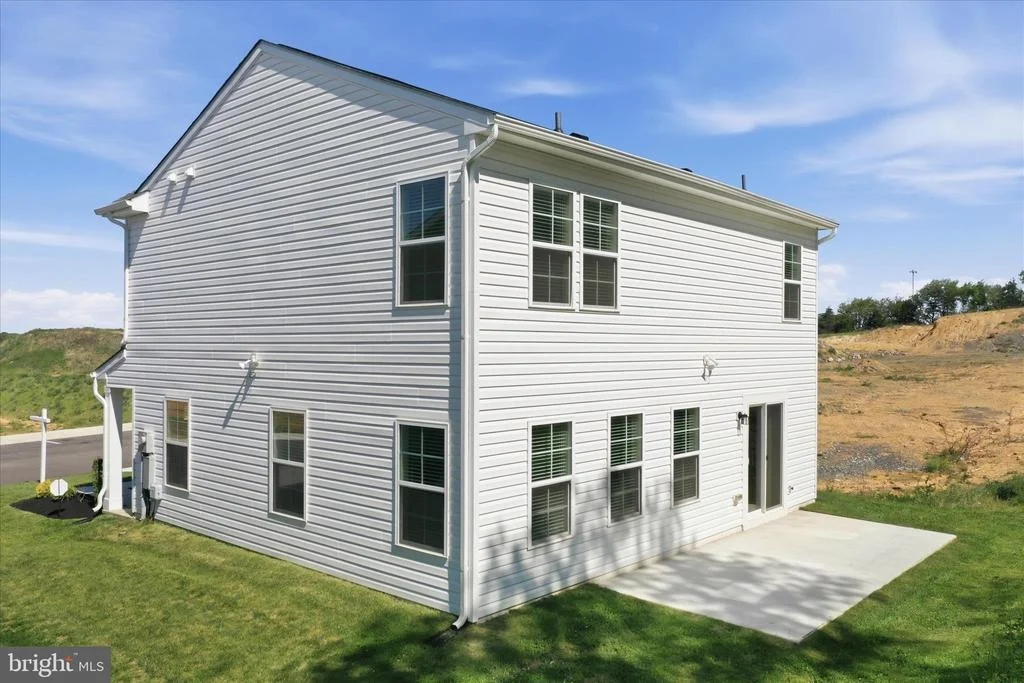 Photo of 462 LUDGATE MANOR