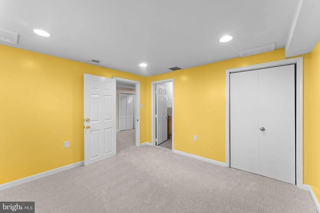 Photo of 11013 AMHERST AVENUE