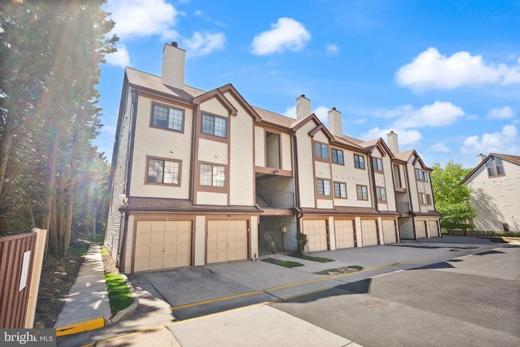 Photo of Unit C at 6013 CURTIER DRIVE