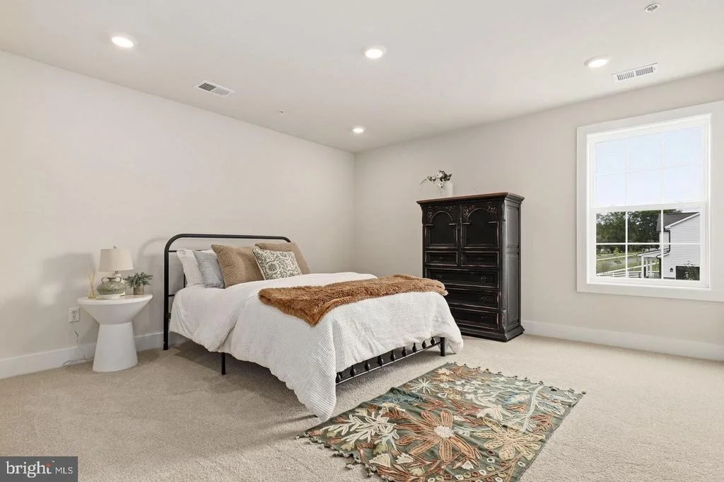 Photo of 14622 SENECA FARM LN