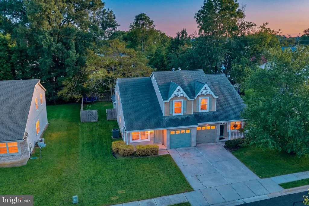Photo of 19 HEATHERFIELD WAY