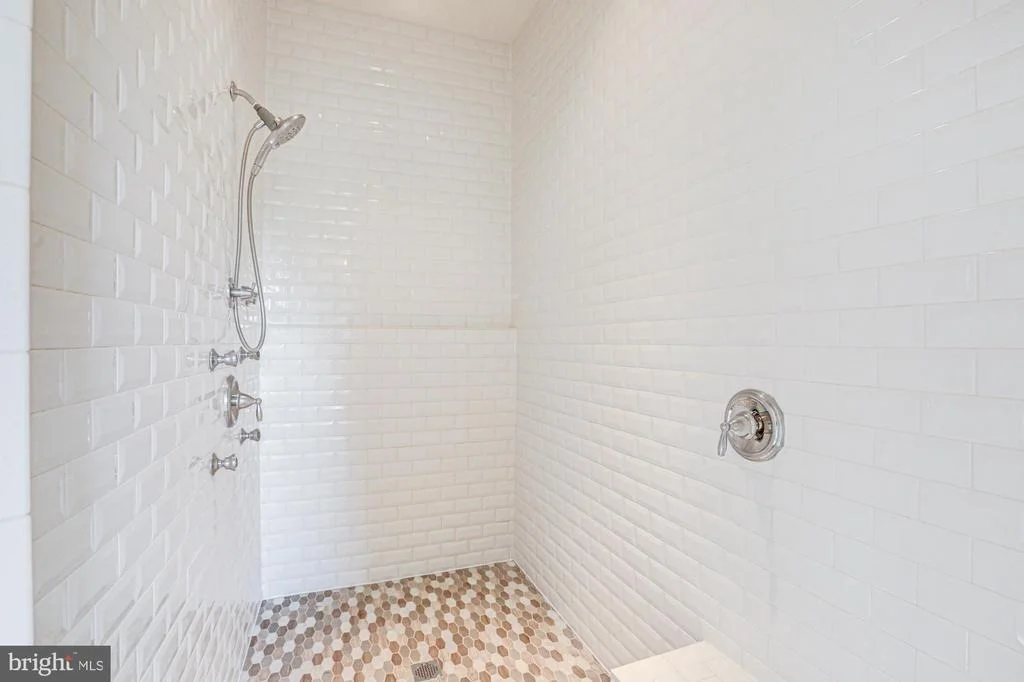 Photo of 1233 BUNKER HILL ROAD
