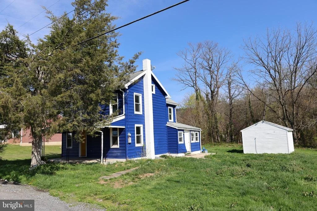 Photo of 6213 APPLETOWN ROAD