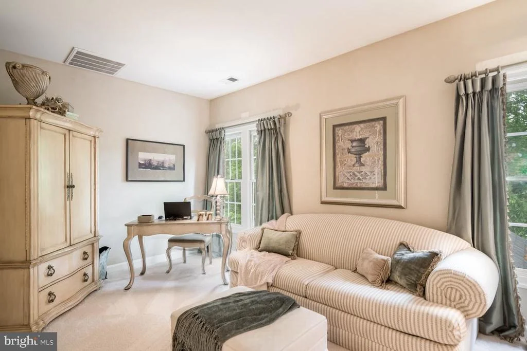 Photo of 4408 WINDING OAK DRIVE